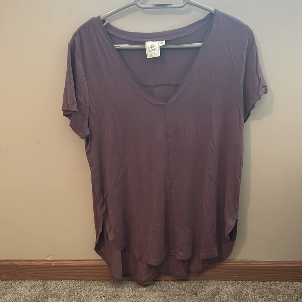 White Crow soft red t-shirt. Size medium